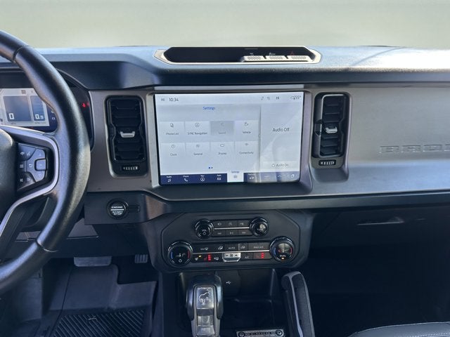 2022 Ford Bronco Base