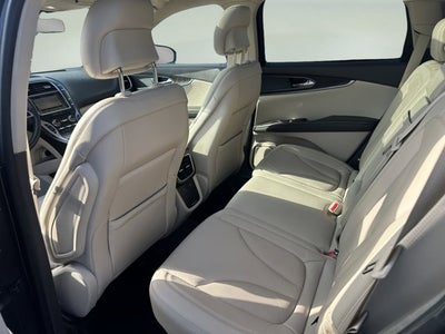 2019 Lincoln Nautilus Select