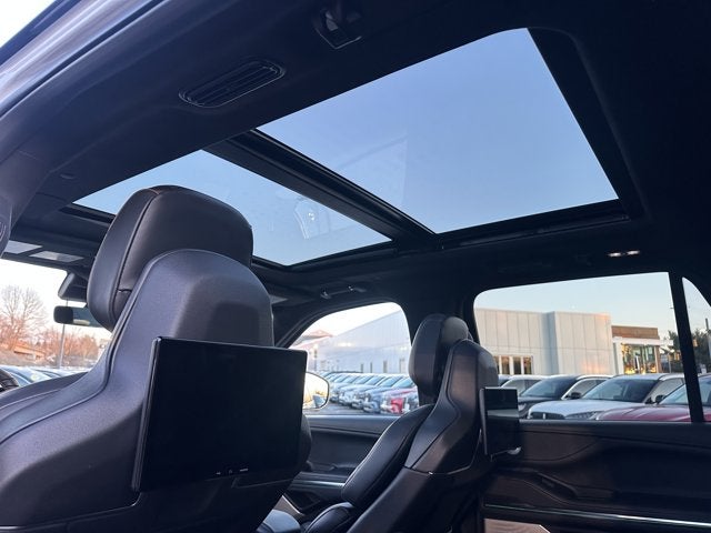 2025 Lincoln Navigator Black Label