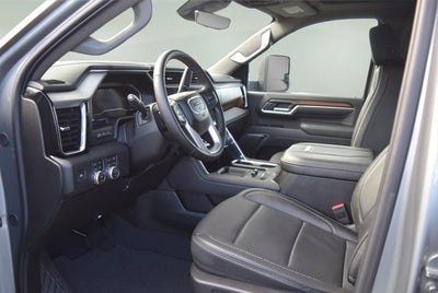 2025 GMC Sierra 2500HD Denali