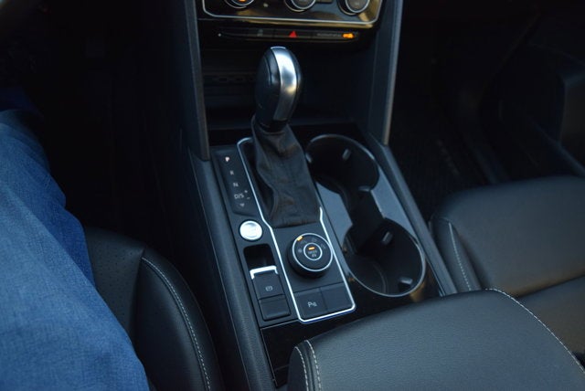 2020 Volkswagen Atlas Cross Sport 2.0T SEL