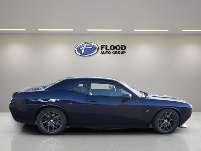 2016 Dodge Challenger 392 Hemi Scat Pack Shaker
