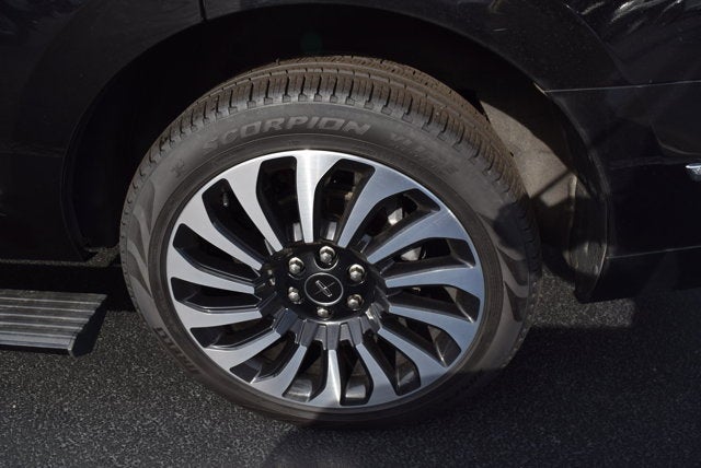 2022 Lincoln Navigator Black Label