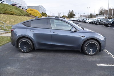 2023 Tesla Model Y Base