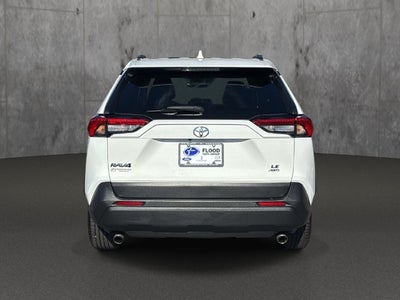 2020 Toyota RAV4 LE