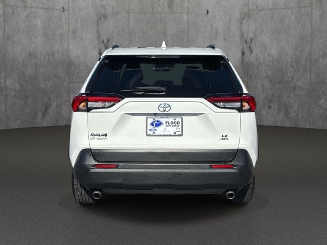 2020 Toyota RAV4 LE