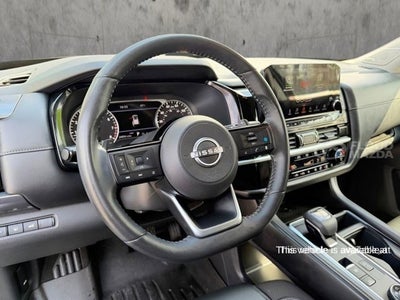 2023 Nissan Pathfinder SL