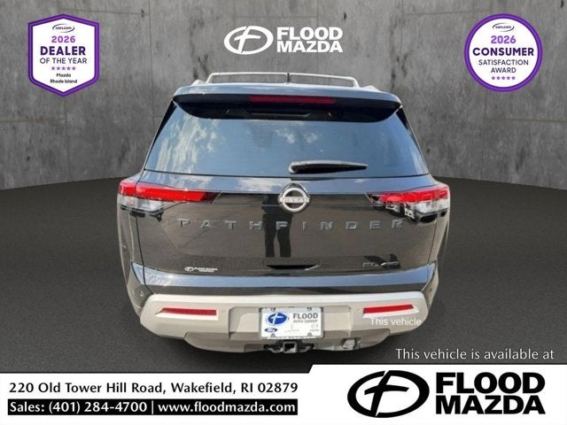 2023 Nissan Pathfinder SL